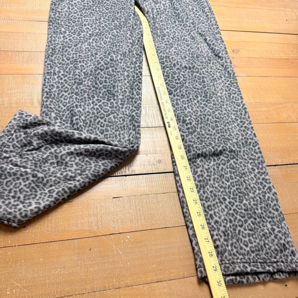 Gilligan & O’Malley NWOT Leopard Print Pajama Set Button Front Size Small Medium - Picture 16 of 16
